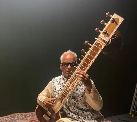 Baluji Shrivastav Gallery